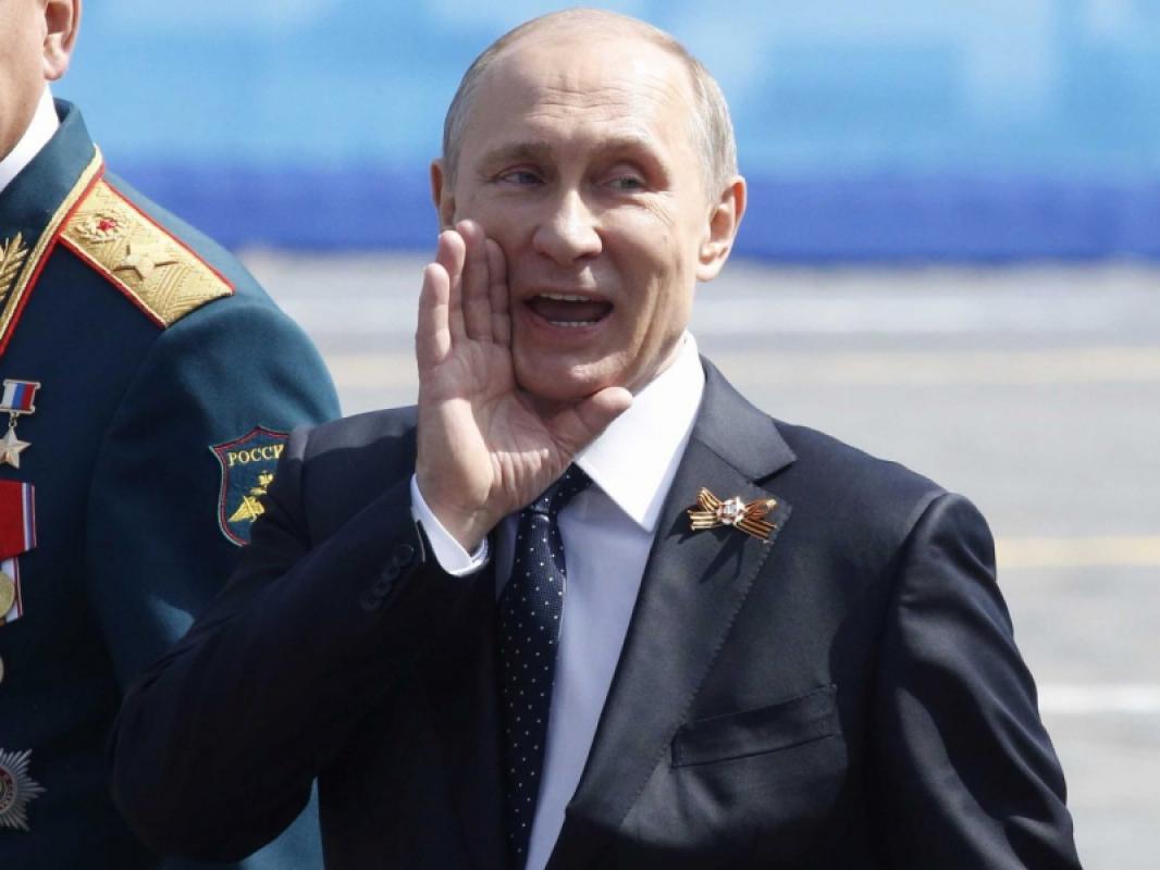 Vladimiras Putinas perspėja, kad gali pareikalauti iš Ukrainos bet kuriuo momentu grąžinti 3 milijardų dolerių kreditą