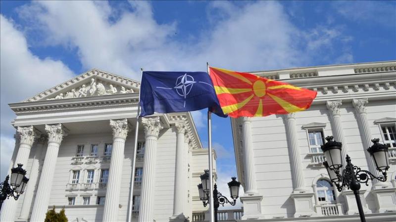 NATO gretas sustiprins makedoniški flangai / Ряды НАТО укрепят македонские фаланги