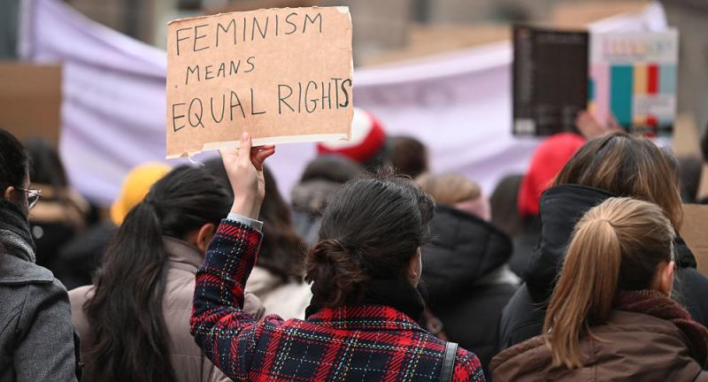 Feminizmą nugalėjo virusas. Reikia naujų feminisčių?