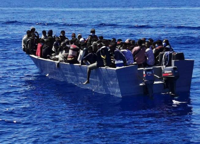 Nelegalių imigrantų antplūdis į Lampedūzos salą: 1409 tik sekmadienį
