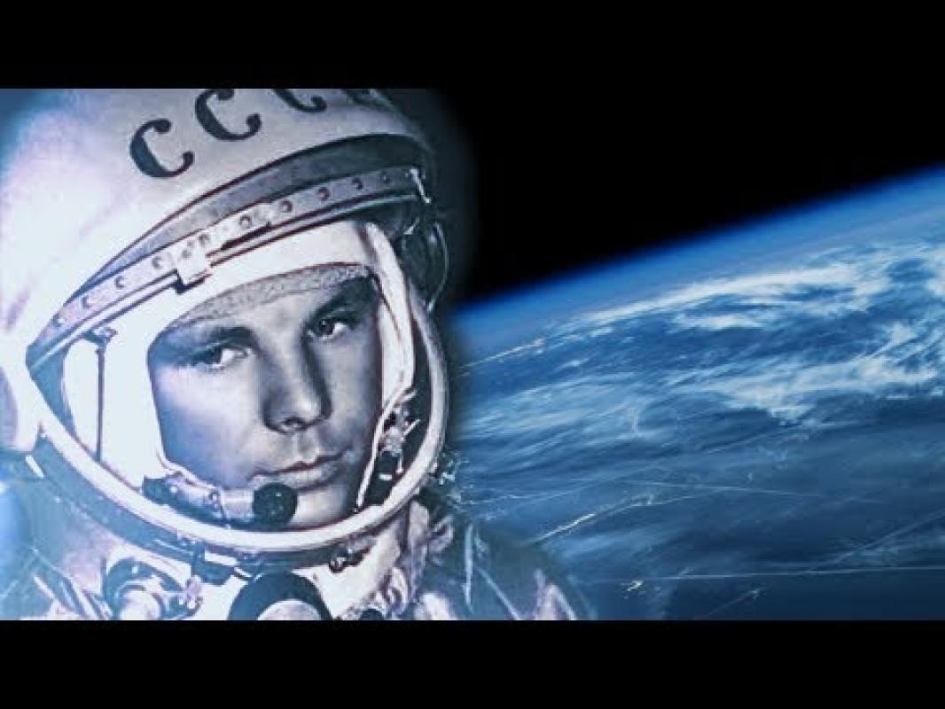 Sveikinu visus su KOSMONAUTIKOS DIENA!